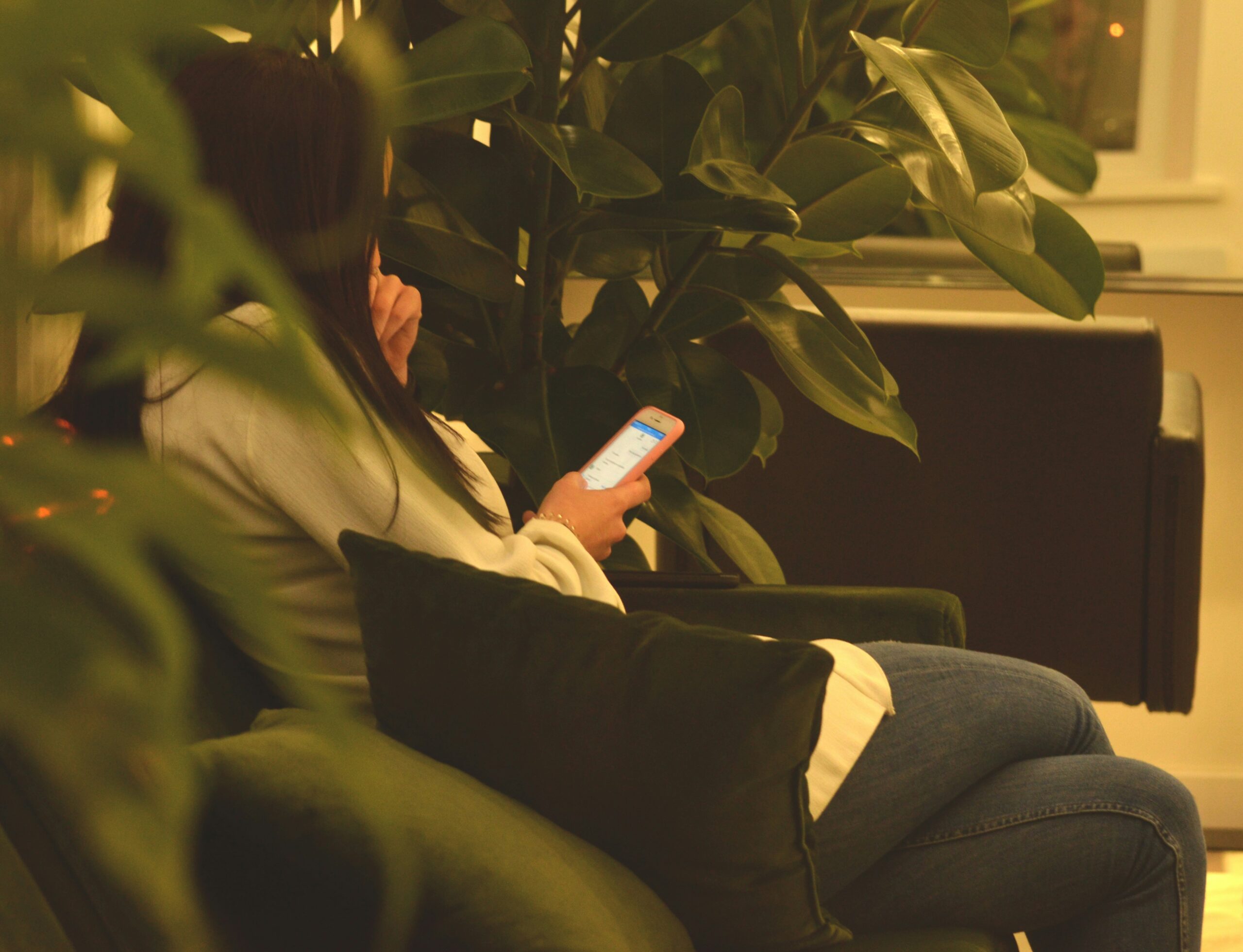 How Online Research Fuels Anxiety & Why You Should Stop
